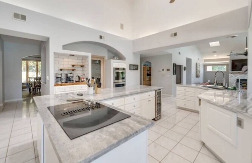 Placerville House | Wineries-Close to Tahoe-Pool-Apple Mountain Golf