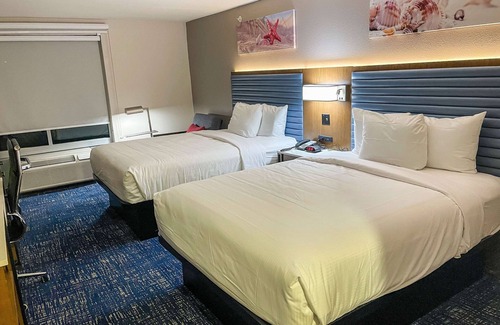 Lynn Haven Hotel | Wingate by Wyndham Panama City Area Lynn Haven