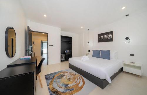 Patong House | Wink Centre House 10 Patong Beach