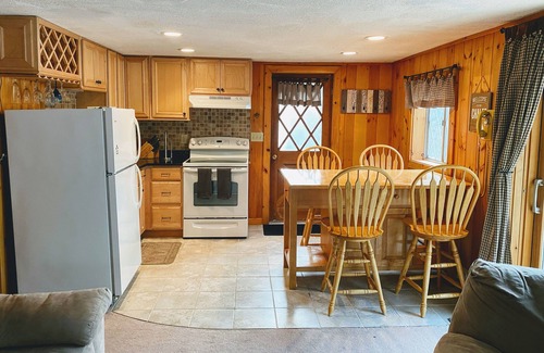 Moultonborough Ski Chalet | Winni Chalet w/lake, beach, & boat launch access