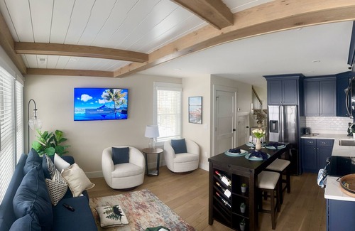 Laconia Cottage | Winnipesaukee housenw/dock included.