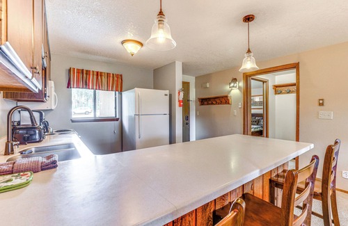 Winter Park Condo | Winter Park Condo w/Pool + Ski Shuttle Access!