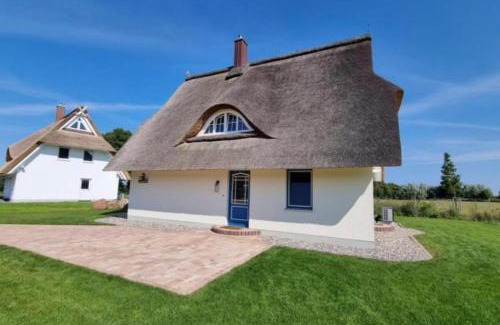 Am Salzhaff House | Wippezogel - Ferienhaus mit Sauna, Kamin und Meerblick