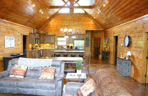 Hochatown House | "Wish You Were Here", Where Luxury & Location Meet - 5bd, 3ba