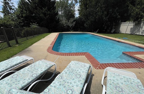 Talmage House | with Large Pool