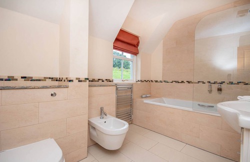 Dornoch House | Within a minutes walk of Dornoch town centre