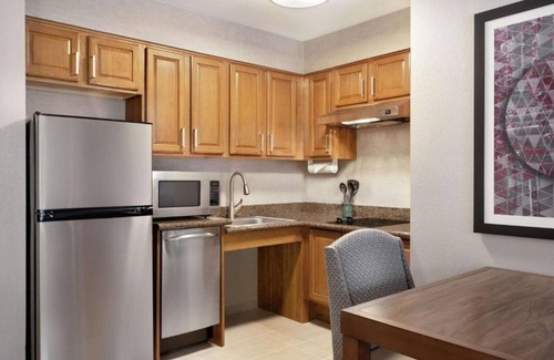 Parkrose House | Within reach of the City of Roses