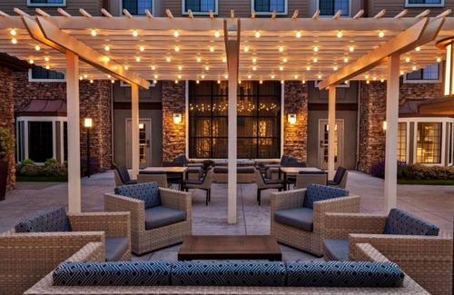 Parkrose House | Within reach of the City of Roses