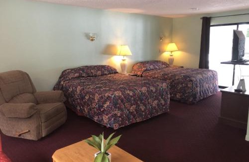 Dunes City Resort | Woahink Lake Suites
