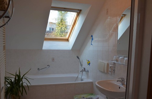 Gittersee Apartment | Wohnen am Ruhigen Stadtrand und in 10 Minuten im Centrum