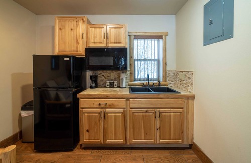 Indian River House | Wolf Lodge at The Totem Lodges