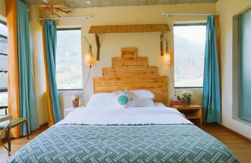 Wenchuan Hotel | Wolong Muyue Qinglan Homestay