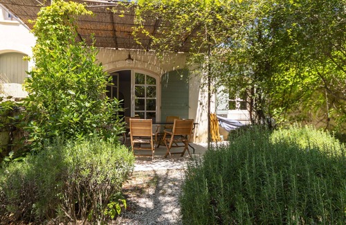 Maussane Villa | Wonderful private villa for 8 people with WIFI, private pool, TV, patio and pets allowed