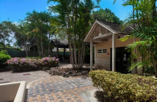 Oistins Apartment | Wonderful 1-bed condo, 2min walk to beach & more
