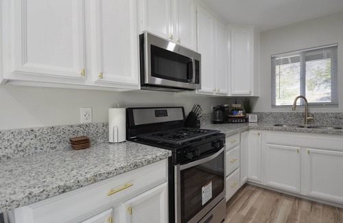 Los Banos House | Wonderful 3 Bedroom 2 bath with lots of parking