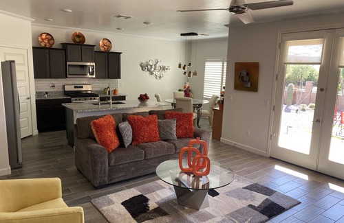 Green Valley House | Wonderful 3 BR House in Sahuarita. Private yard w/putting green. No age limits