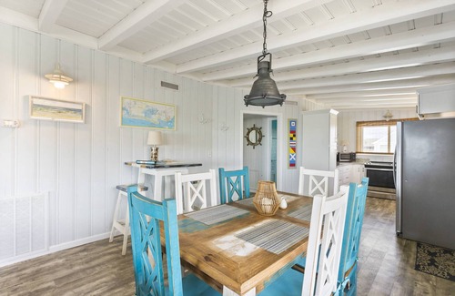 Long Beach House | Wonderful Beach Front Dog Friendly Classic Beach Home, Direct beach access.