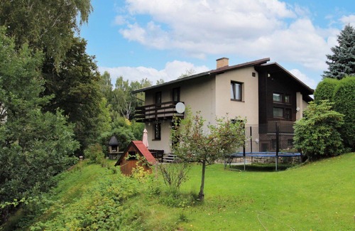 Desna House | Wonderful private villa with WIFI, TV, terrace, pets allowed, panoramic view and parking