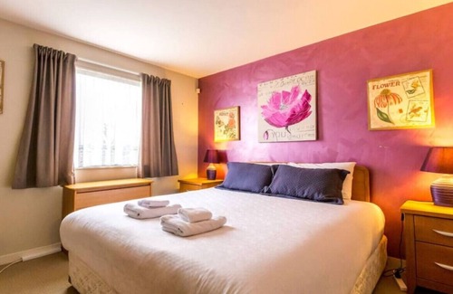 Mount Albert Apartment | Wonderful Penthouse by St. Lukes Mall Carpark&Wifi