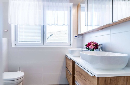 Frymburk House | Wonderful private villa for 8 guests with hot tub, WIFI, TV, terrace and parking