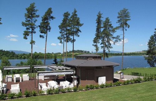Frymburk House | Wonderful private villa for 8 people with WIFI, TV, terrace, pets allowed and parking
