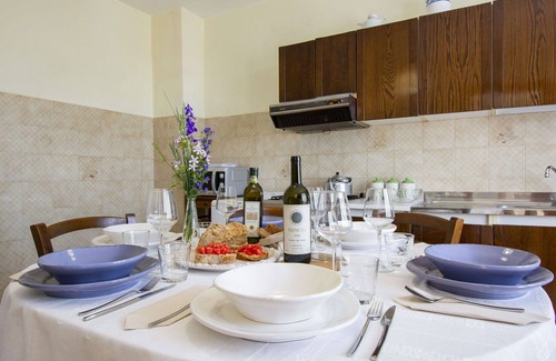 Montefegatesi House | Wonderful private villa with WIFI, private pool, TV, patio, pets allowed, panoramic view and par.