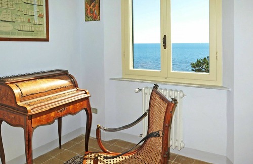 San Piero a Grado Villa | Wonderful private villa for 9 guests with WIFI, TV, patio, pets allowed and parking