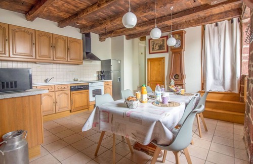 Lagleygeolle Villa | Wonderful private villa for 6 people with WIFI, TV, patio, pets allowed, panoramic view and park.