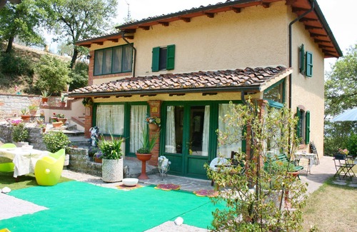 Civitella in Val di Chiana Villa | Wonderful private villa for 9 people with WIFI, private pool, TV and pets allowed, close to Arezzo