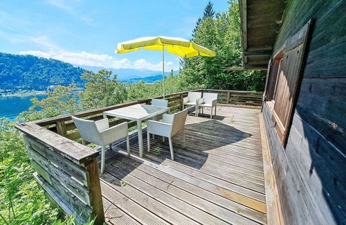 Treffen House | Wonderful private villa for 4 people with WIFI, terrace and pets allowed