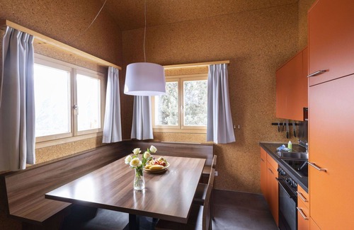 Oberurmein House | Wonderful private villa for 6 guests with WIFI, TV, terrace, pets allowed and panoramic view