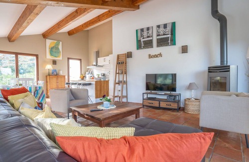 La Mole House | Wonderful private villa with private pool, A/C, WIFI, TV, terrace, pets allowed and parking