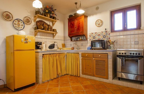 Riparbella House | Wonderful private villa for 6 people with WIFI, TV, terrace, pets allowed and panoramic view