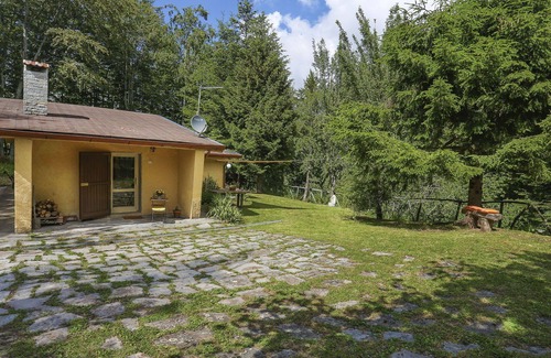 San Romano in Garfagnana House | Wonderful private villa for 6 people with WIFI, TV, patio and pets allowed