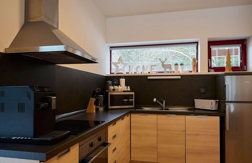 Harrachov House | Wonderful private villa with WIFI, TV, terrace, pets allowed, panoramic view and parking
