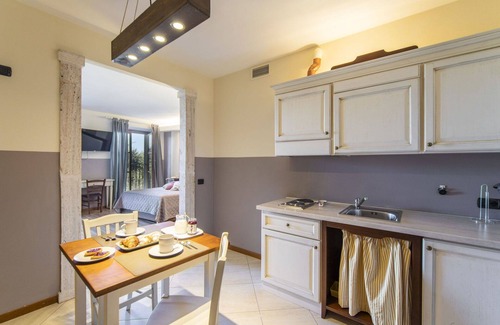 Lucignano House | Wonderful private villa for 10 guests with hot tub, WIFI, A/C, private pool, TV, terrace and par.