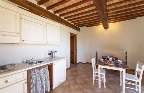 Lucignano House | Wonderful private villa for 10 guests with hot tub, WIFI, A/C, private pool, TV, terrace and par.