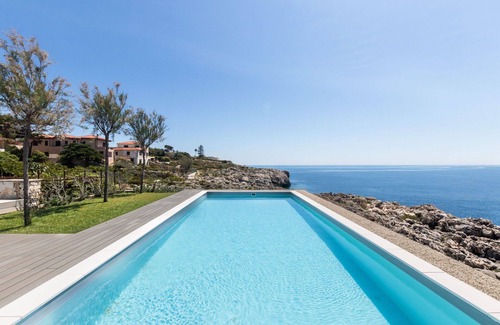 Plemmirio Villa | Wonderful private villa with WIFI, private pool, A/C, TV, patio, panoramic view, close to Syracuse