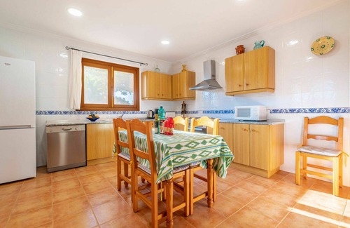 Porreres House | Wonderful private villa for 6 guests with A/C, private pool, WIFI, TV and patio