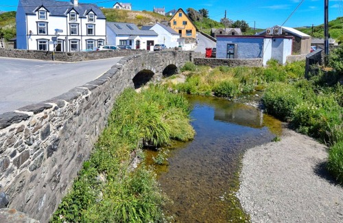 Aberdaron House | Wonderful private villa for 5 people with WIFI and TV