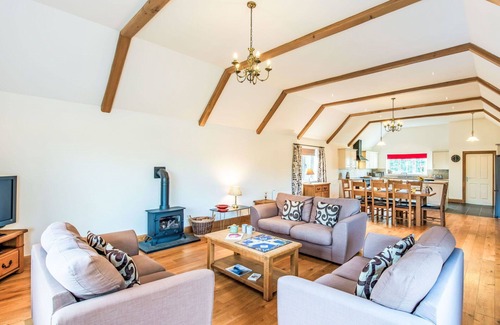 Loch Ness House | Wonderful private villa for 6 people with WIFI, TV, patio and panoramic view