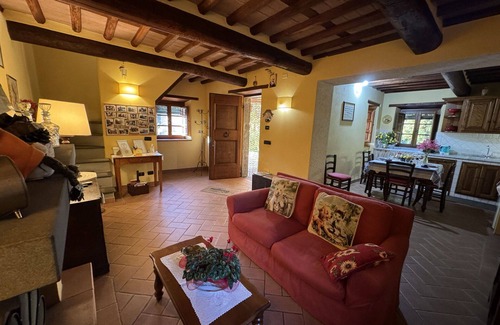 Pescaglia Villa | Wonderful private villa with private pool, WIFI, TV, pets allowed and panoramic view, close to L.
