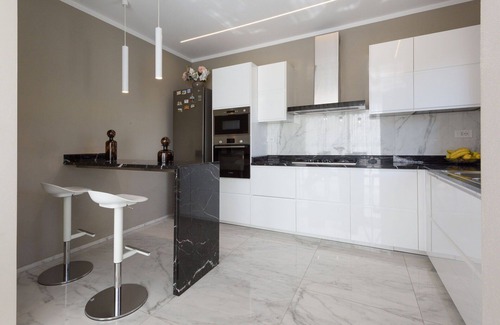 Querceta Villa | Wonderful private villa for 10 people with WIFI, private pool, A/C and TV, close to Forte Dei Ma.