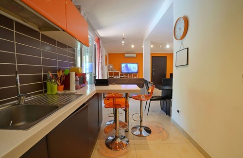 Ameglia Villa | Wonderful private villa with WIFI, private pool, A/C, TV, veranda, pets allowed, close to La Spezia