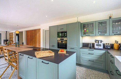 Carnac Villa | Wonderful private villa for 10 people with WIFI, private pool, TV and parking