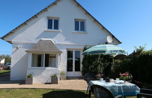 Pleubian House | Wonderful private villa for 4 guests with WIFI, TV and pets allowed