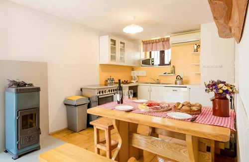 Lic House | Wonderful private villa for 4 guests with A/C, private pool, WIFI, TV and pets allowed