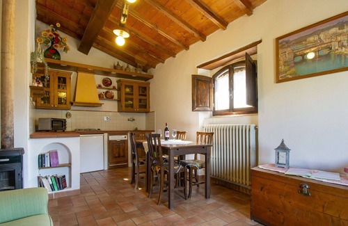 Dicomano House | Wonderful private villa for 5 guests with hot tub, private pool, WIFI, TV, patio and pets allowed