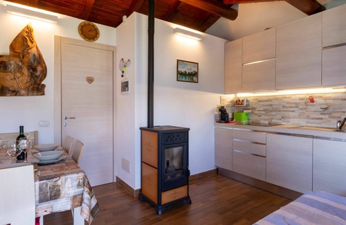 Sorico House | Wonderful private villa for 4 people with hot tub, TV, patio and pets allowed