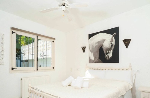 Arnella House | Wonderful private villa with private pool, WIFI, TV, patio, pets allowed, panoramic view and par...